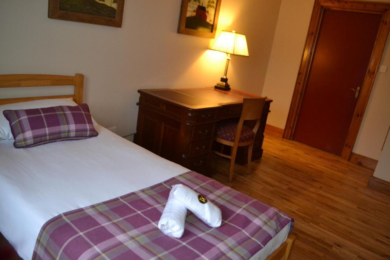 Walsh'S Hotel And Apartments Maghera  エクステリア 写真