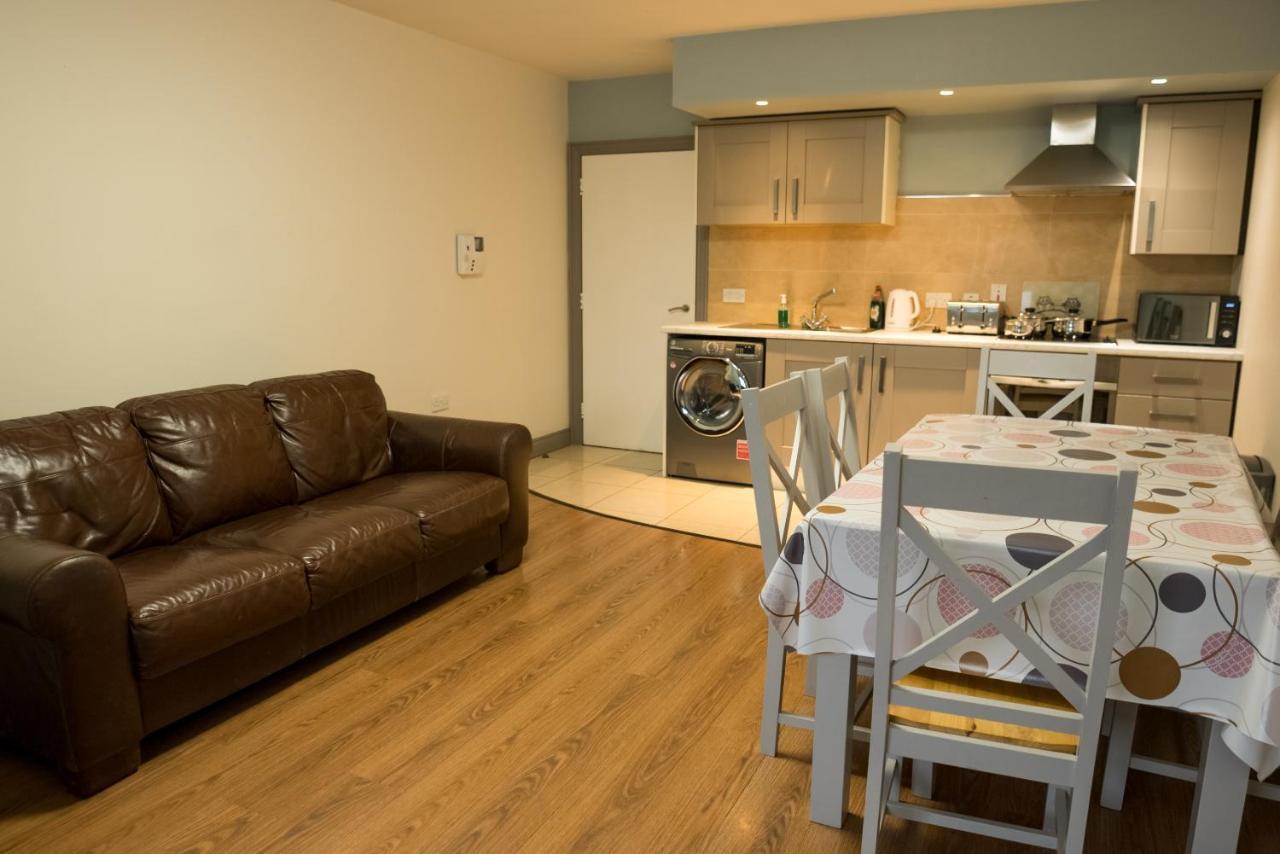 Walsh'S Hotel And Apartments Maghera  エクステリア 写真